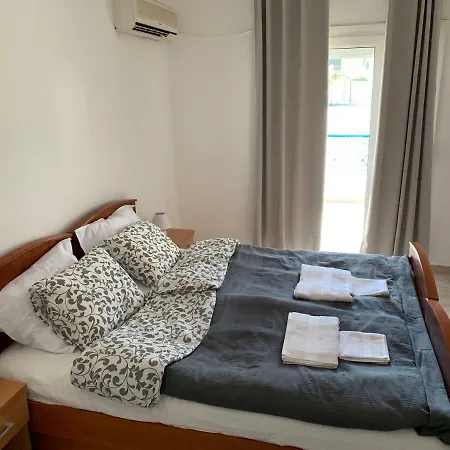 Lindaki Apartment *