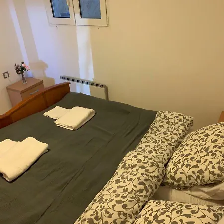 Lindaki Apartment *
