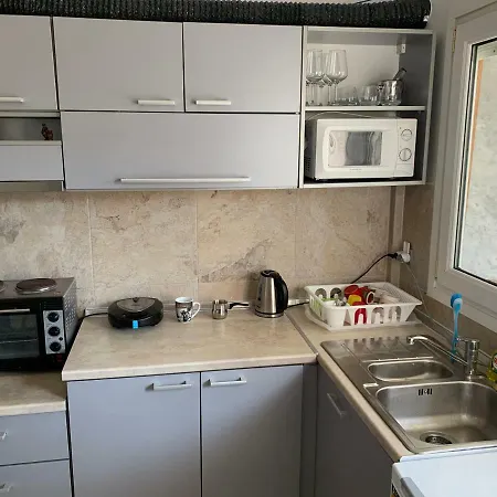 Apartment Lindaki *