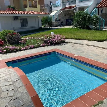 Apartment Lindaki *
